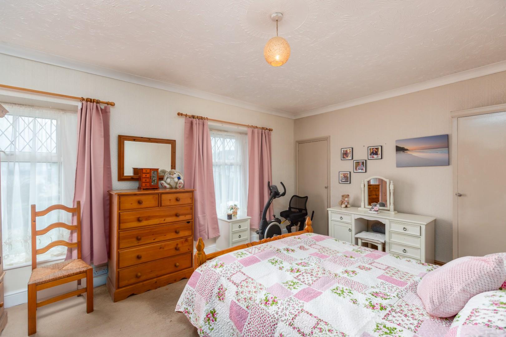 Park Street, Mumbles, Swansea, SA3 4DA
